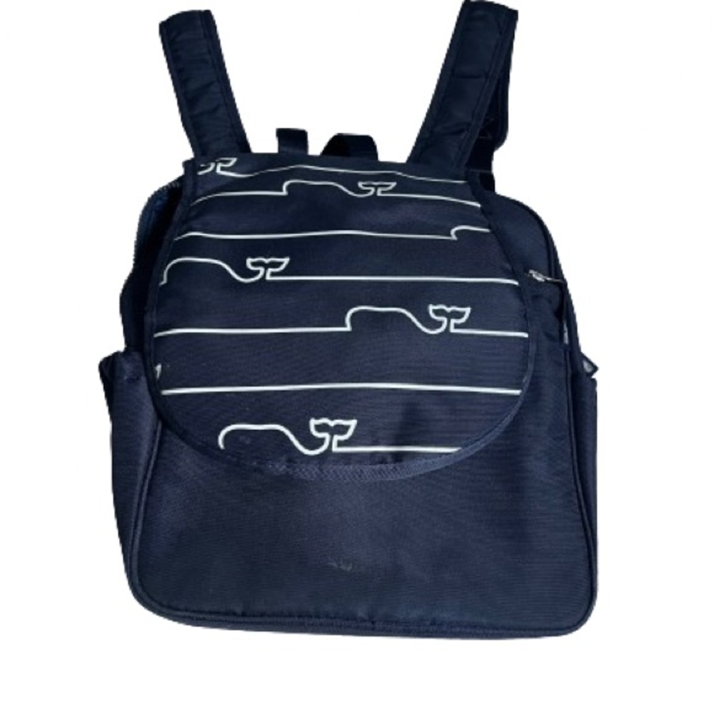 #vineyardvines #preppystyle #poshmarkfinds. Signature vineyard vines, whale logo